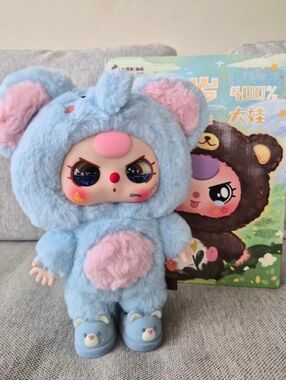 Elephant with Special Eyes and Shoes | Baby Three 400% Big Baby